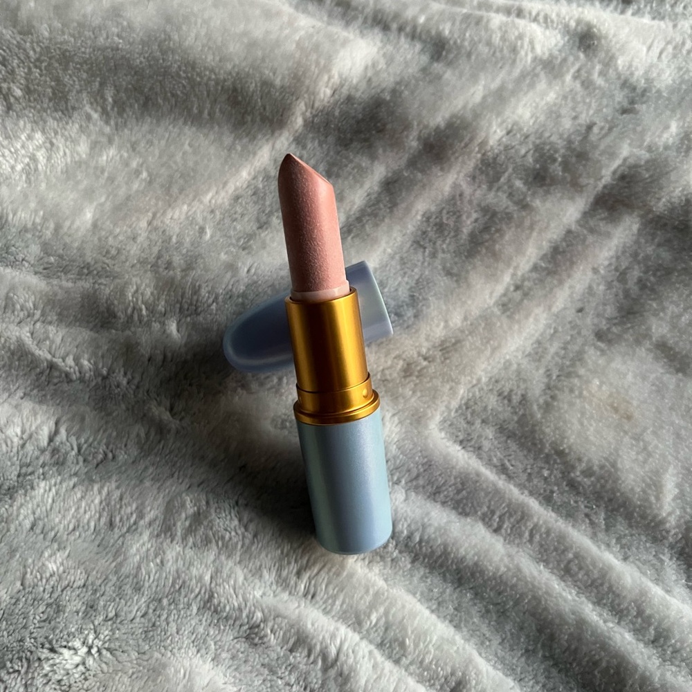 Mac Cinderella lipstick RAYAL BALL